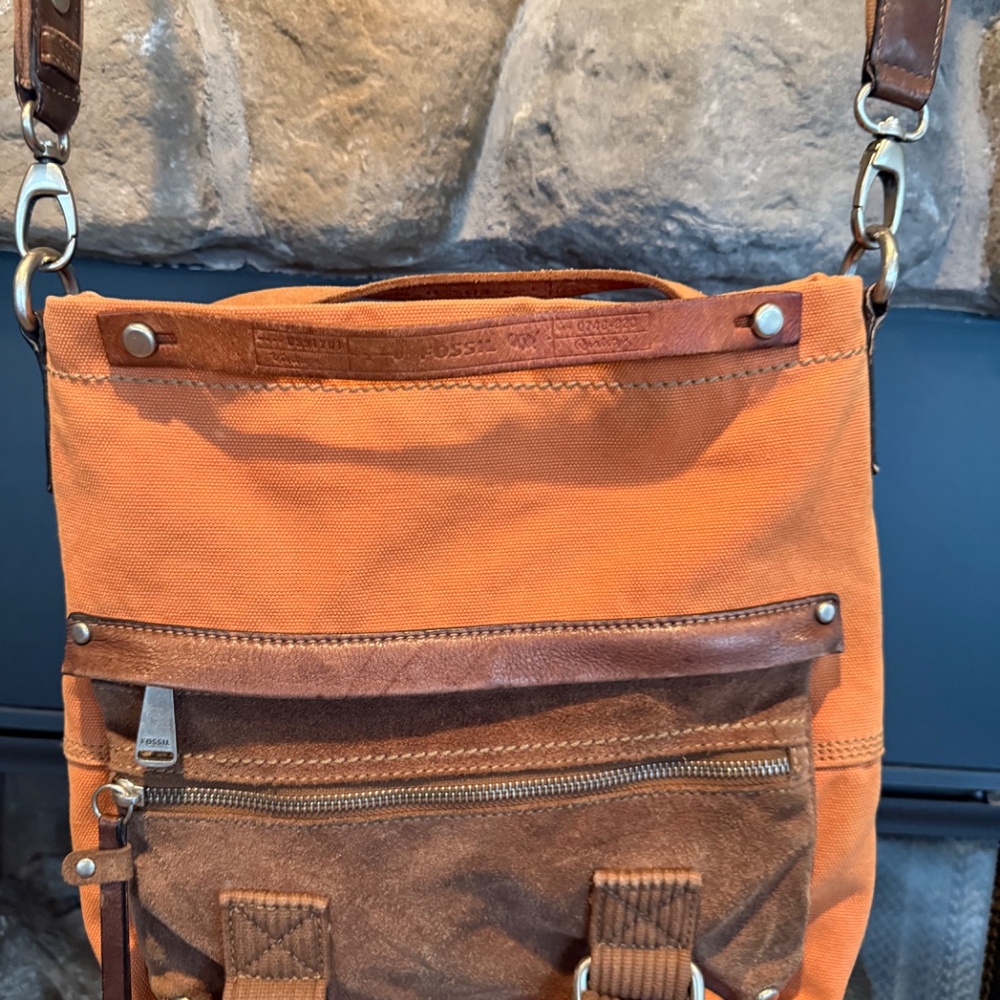 Vintage Fossil Crossbody Bag - Picture 2 of 6